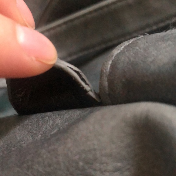 Kaydee Lynn - The Berkeley Convertible Backpack - Gray - Picture 7 of 8